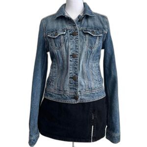 American Eagle denim jacket classic blue wash